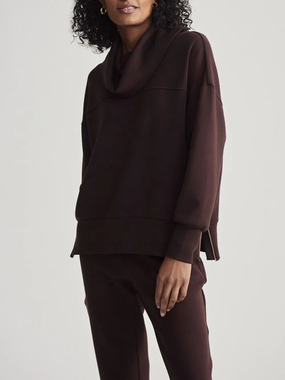 Elegant Cowl-Neck Loose-Fit Sweatshirt