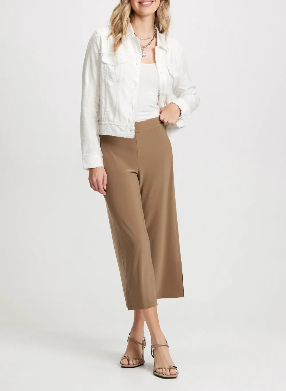 Loose-Fit Wide-Leg Pants With Side Slits