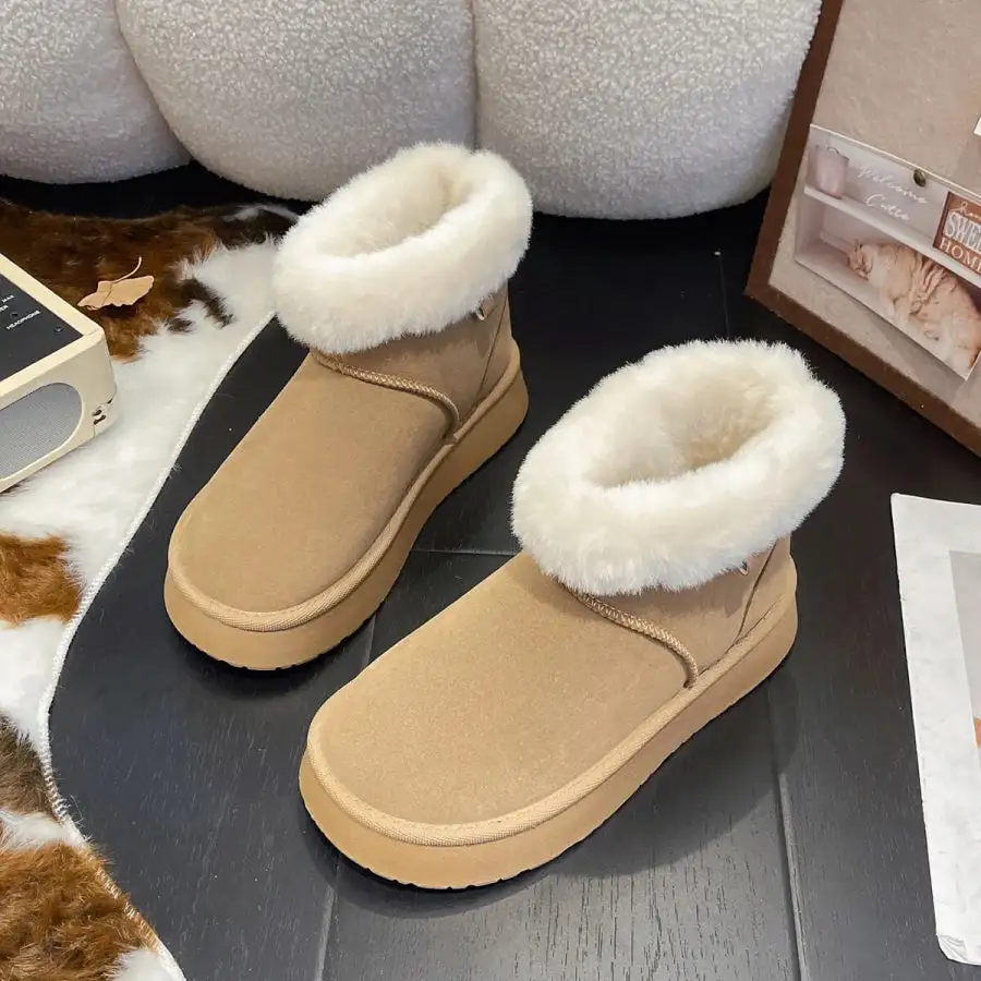 Round Toe Platform Boots