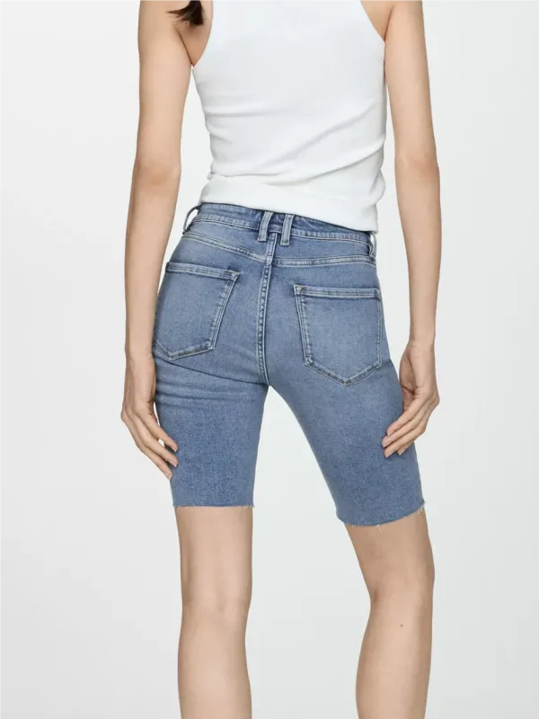 Abril Frayed Hem Denim Shorts